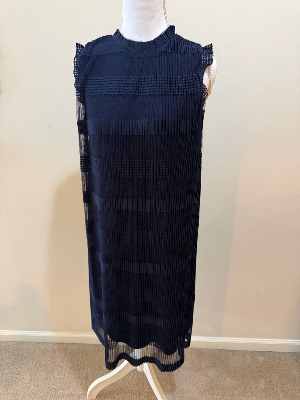 Julia Jordan Navy Pleated Sleeveless Mini Dress Size 4